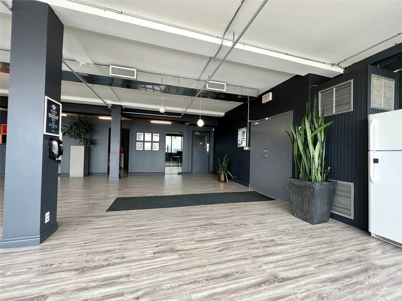 200 - 105 Brockhouse Rd, Toronto, M8W2W8 | Image 3