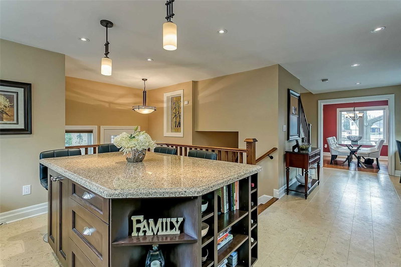 2184 Guthrie Lane, Mississauga, L4Y1W9 | Image 3