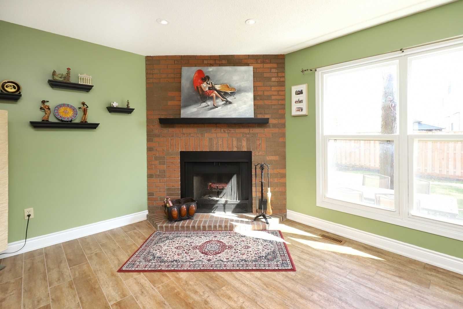 Listing Image 10