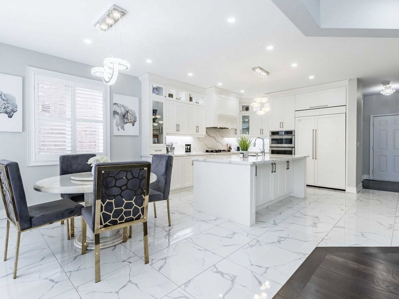 39 Argelia Cres, Brampton, L6X5N5 | Image 3