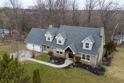 Detached House sold at 163 Confederation Street, Halton Hills, Ontario, L7G4S8 - Glen Williams - MLS: W5576338