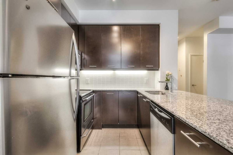 Th23 A - 370 Square One Dr, Mississauga, L5B0E6 | Image 2