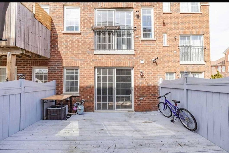 27 Denison Ave, Brampton, L6X0H2 | Image 3