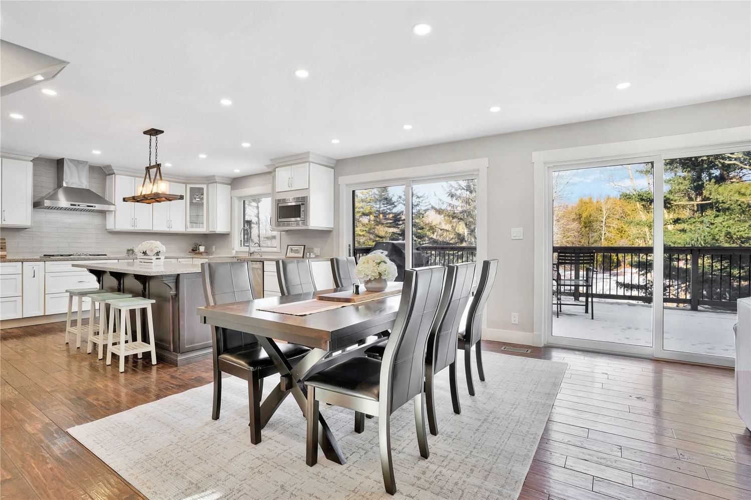 Detached House sold at 67 Credit Road, Caledon, Ontario, L7C3J3 - Cheltenham - MLS: W5584553
