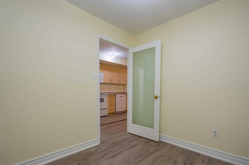 92 - 37 Four Winds Dr, Toronto, M3J1K7 | Image 3