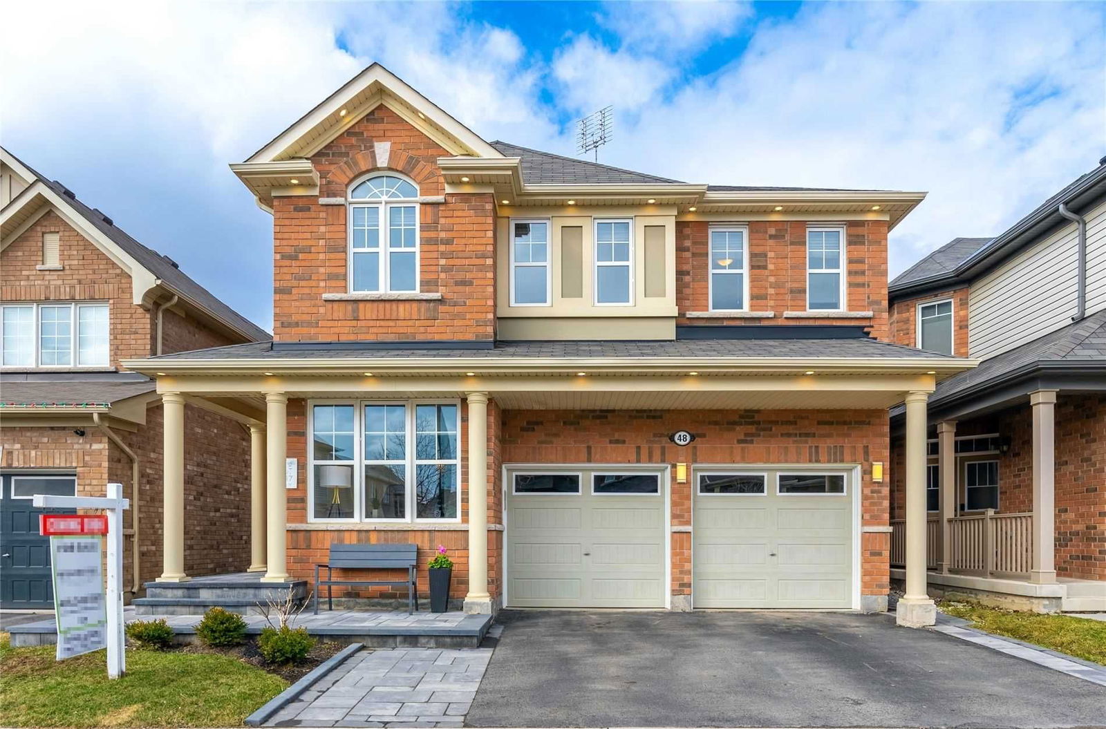 Detached House sold at 48 Leadenhall Road, Brampton, Brampton West, L7A 4G3 - MLS: W5586069