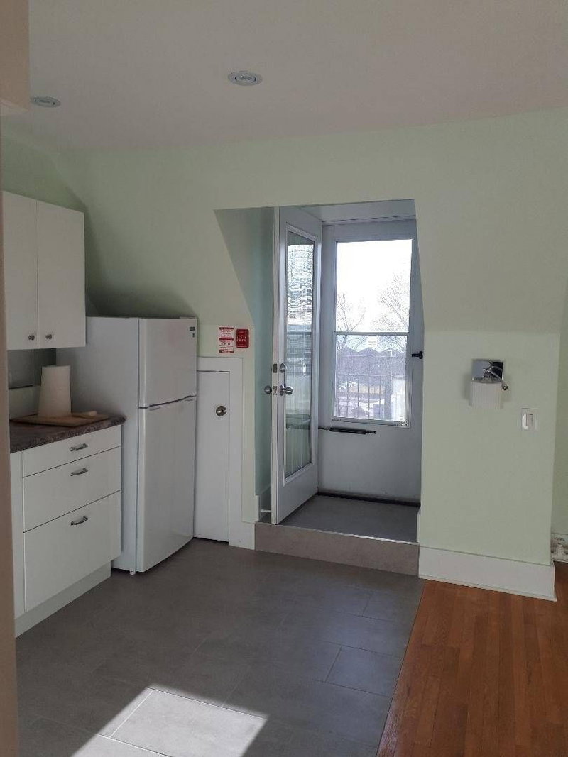 3rd Flr - 1546 King St W, Toronto, M6K1J6 | Image 2