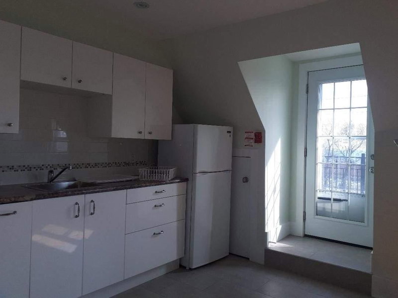 3rd Flr - 1546 King St W, Toronto, M6K1J6 | Image 3