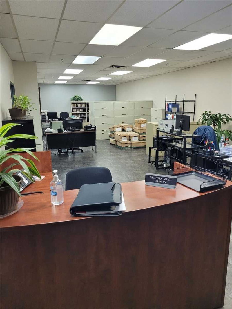 D - 563 Queensway E, Mississauga, L5A 3X6 | Image 3