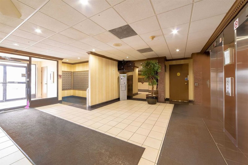 1411 - 10 Markbrook Lane, Toronto, M9V5E3 | Image 2