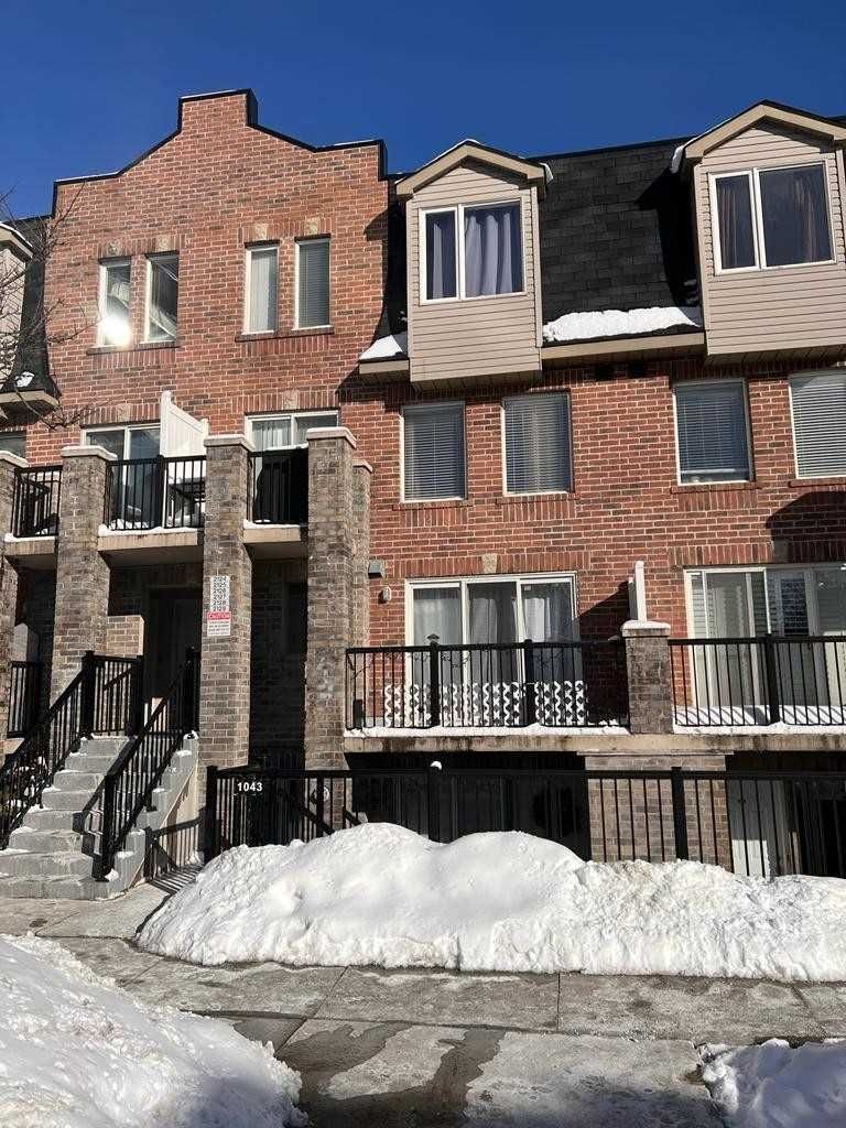 Townhouse sold at 2127-115 George Appleton Way, Toronto, Ontario, M3M 0A2 - Downsview-Roding-CFB - MLS: W5591175