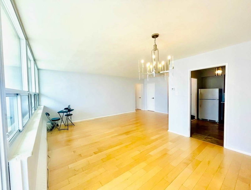 1205 - 360 Ridelle Ave, Toronto, M6B1K1 | Image 3