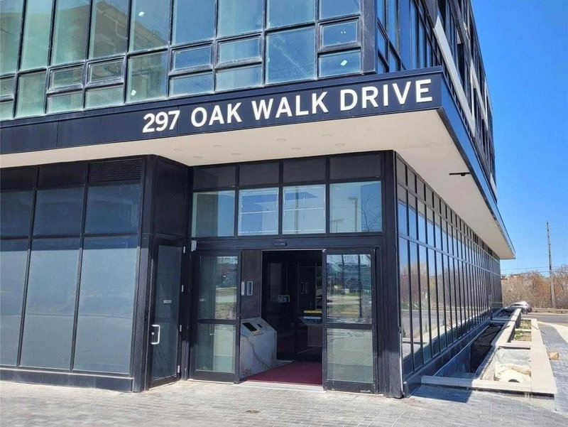 606 - 297 Oak Walk Dr, Oakville, L6H 6Z3 | Image 2