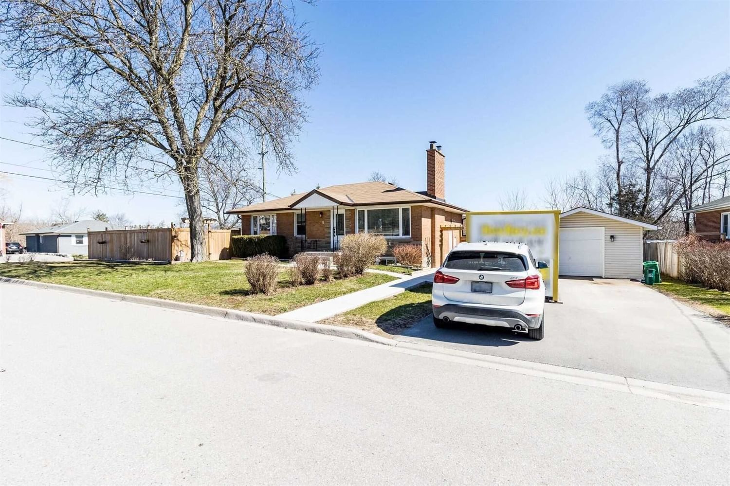 Detached House sold at 5 Hewson Crescent, Halton Hills, Georgetown, L7G2N8 - MLS: W5599625