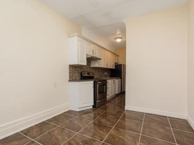 Main#1 - 2011 Dundas St W, Toronto, M6R1W7 | Image 3