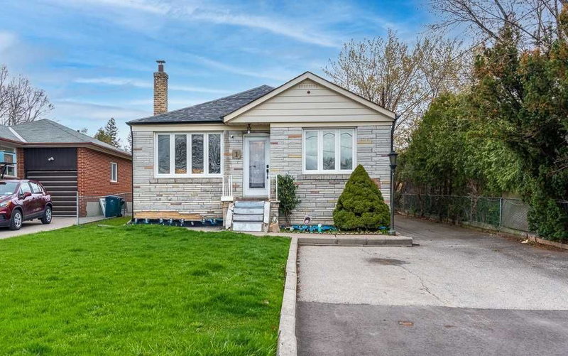 1 Tumpane St, Toronto, M3M1L5 | Image 2