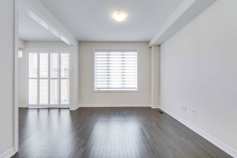 415 Wheat Boom Dr, Oakville, L6H 0R3 | Image 3