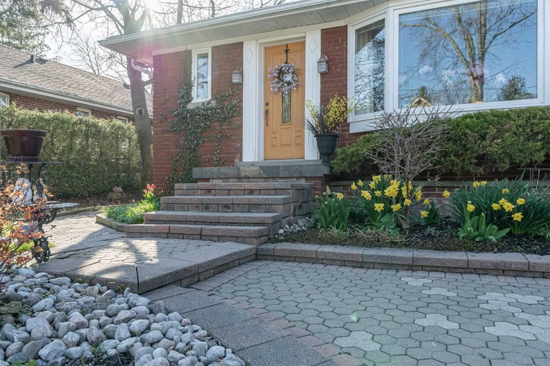 10 Wanita Rd, Mississauga, L5G1B1 | Image 2