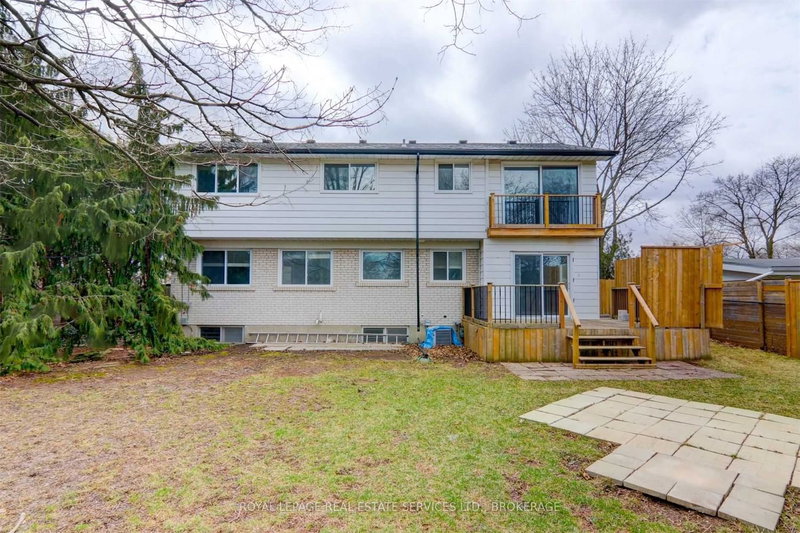 1191 Newton Rd, Oakville, L6H 2A1 | Image 2