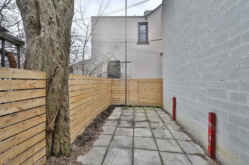 992 Dovercourt Rd, Toronto, M6H2X5 | Image 2