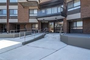 217 - 1000 Cedarglen Gate, Mississauga, L5C 3Z5 | Image 2
