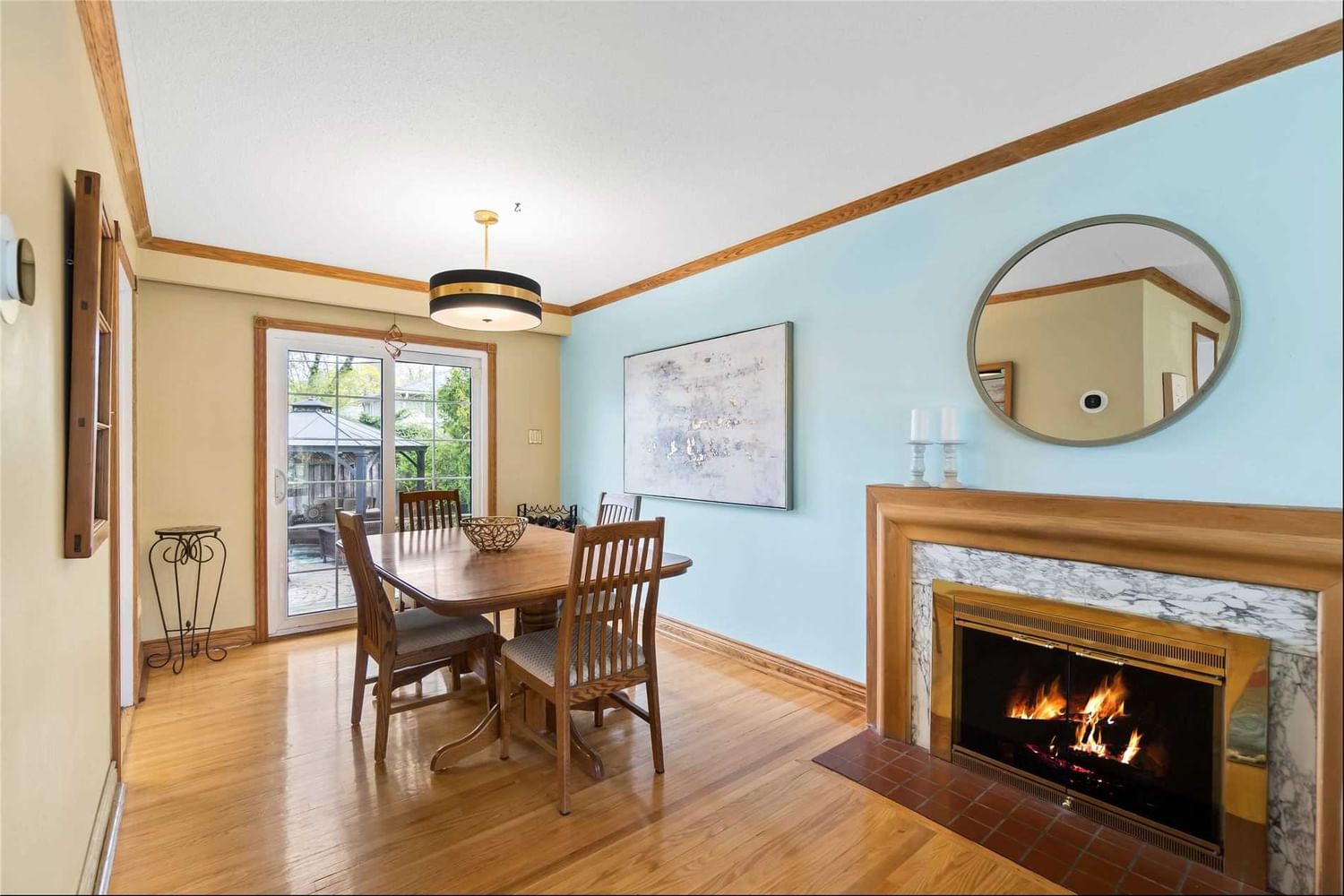 Listing Image 7