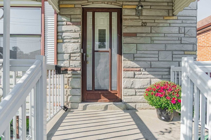 20 East Dr, Toronto, M6N2N7 | Image 3