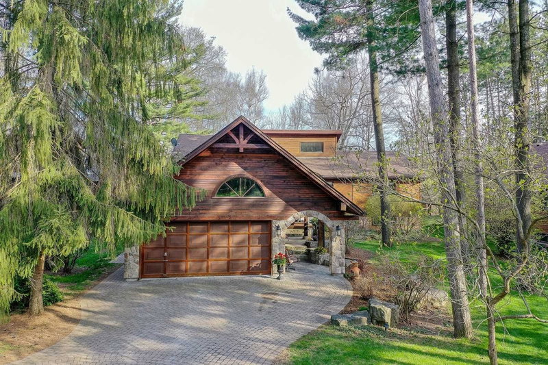 43 Olivers Lane, Caledon, L7C 1G5 | Image 2