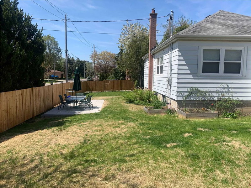 Upper - 4 Larchmere Ave, Toronto, M9L2N1 | Image 3