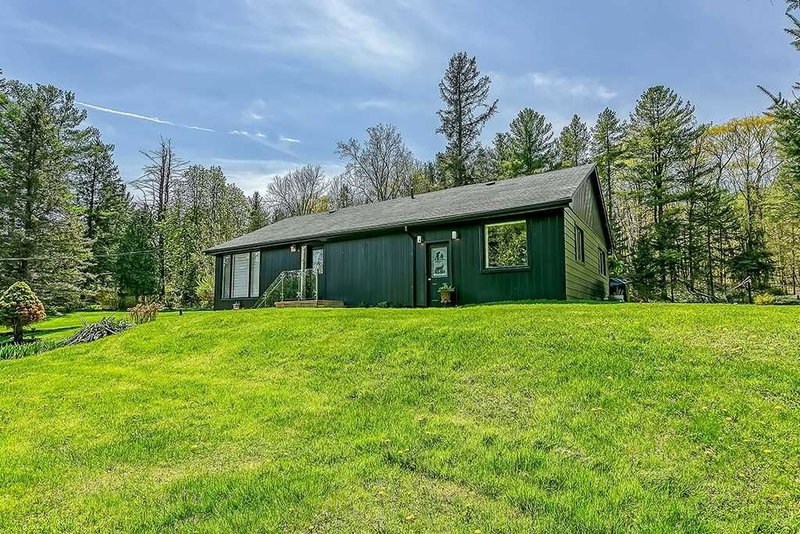 6092 Cedar Springs Rd, Burlington, L7P 0C3 | Image 3