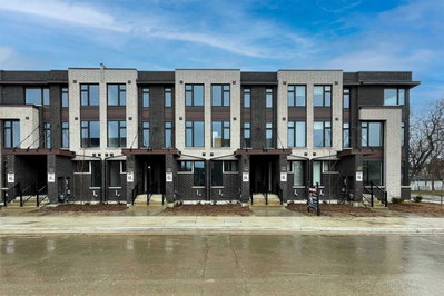 Townhouse leased at 59 Creekbank Road, Toronto, Ontario, M6L0A3 - Rustic - MLS: W5624249