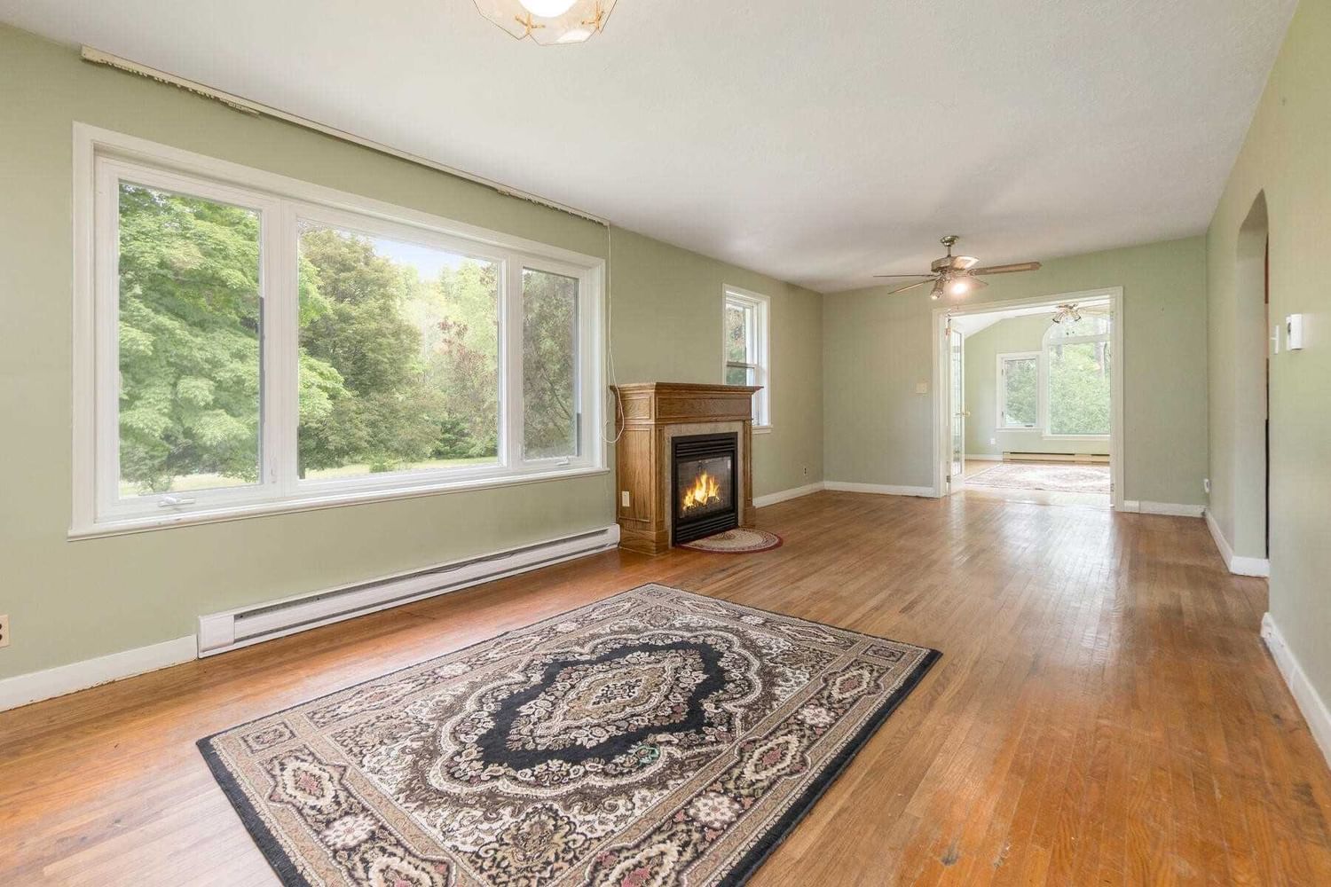 Listing Image 7