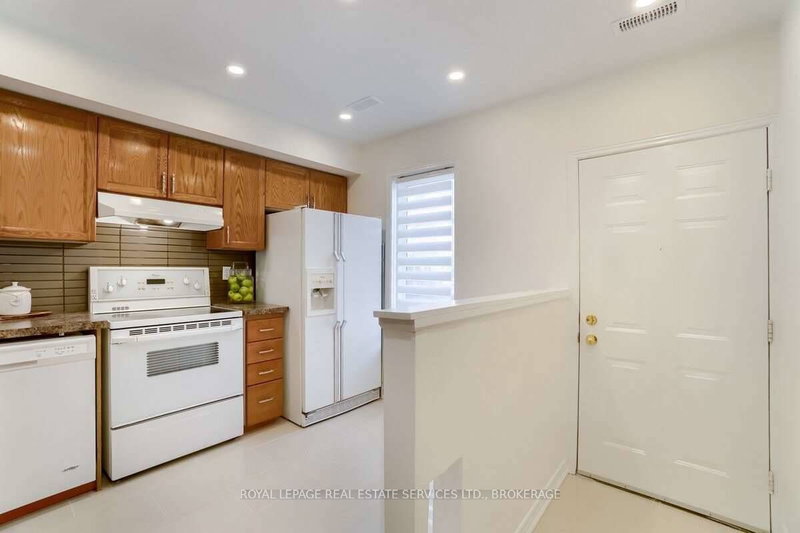 39 - 3895 Doug Leavens Blvd, Mississauga, L5N 7G1 | Image 2