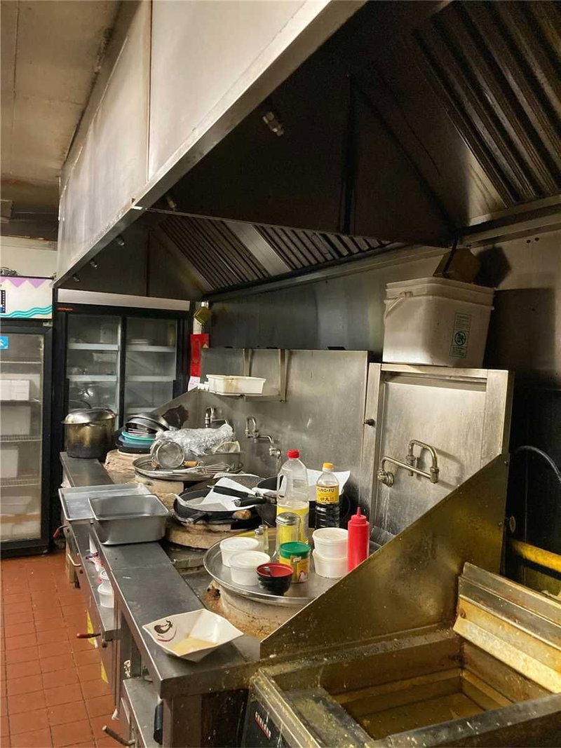 572 Rogers Rd, Toronto, M6M1B6 | Image 3