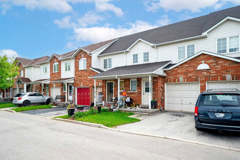 4422 Fairview St, Burlington, L7L 6S8 | Image 2