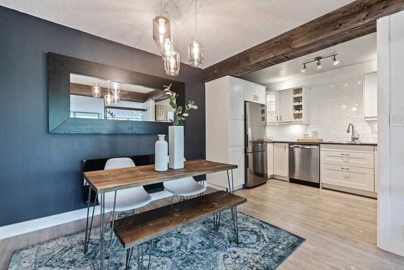 103 - 20 Speers Rd, Oakville, L6K3R5 | Image 2