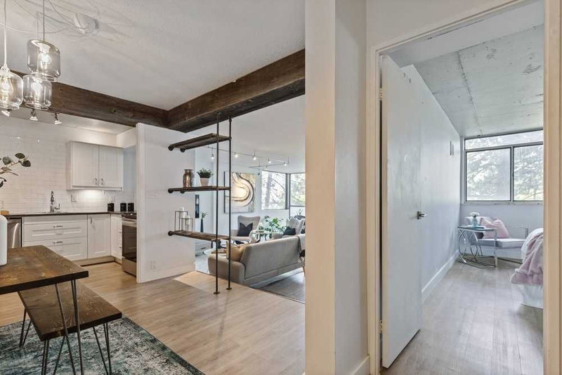 103 - 20 Speers Rd, Oakville, L6K3R5 | Image 3