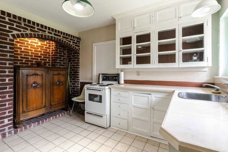 1462 Hurontario St, Mississauga, L5G3H4 | Image 3