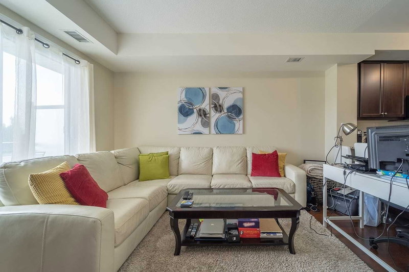 234 - 3170 Erin Mills Pkwy, Mississauga, L5L1W8 | Image 2