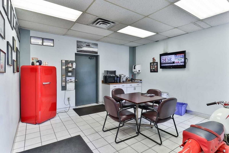 1828 Drew Rd, Mississauga, L5S1J6 | Image 2