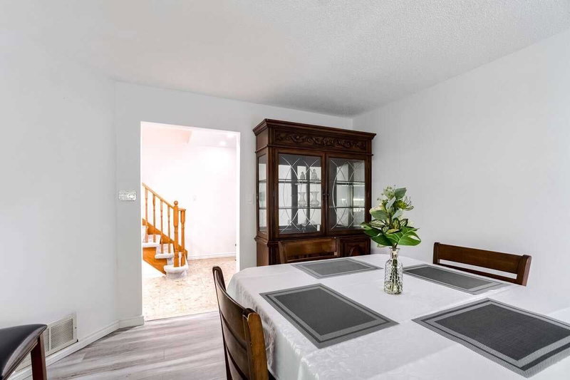 68 Alabaster Dr, Brampton, L6V4G4 | Image 3