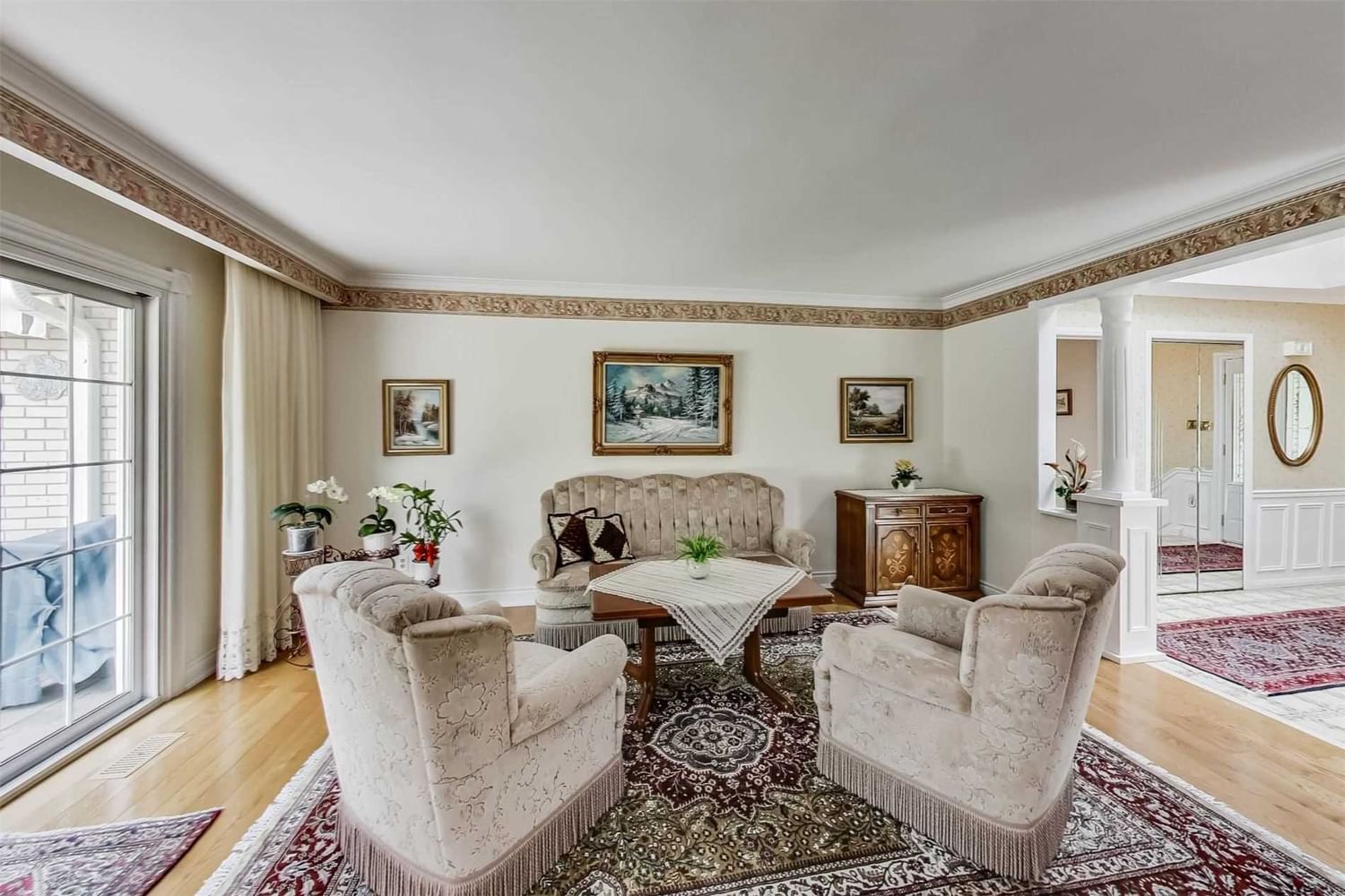 Listing Image 6