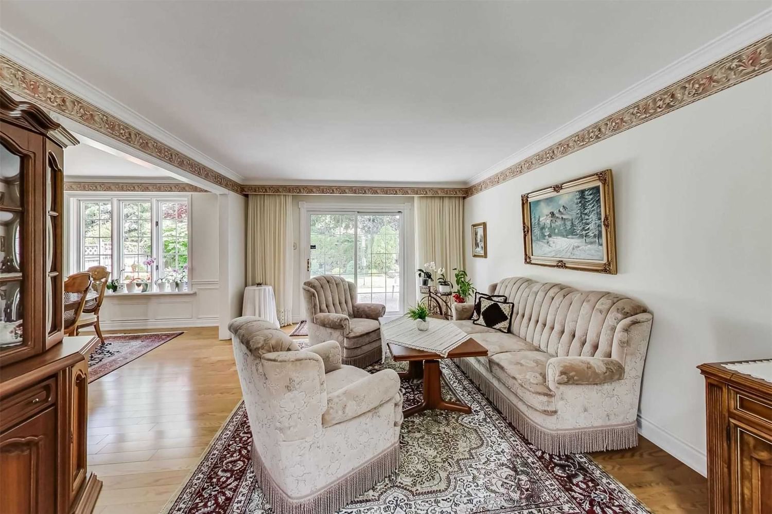 Listing Image 7
