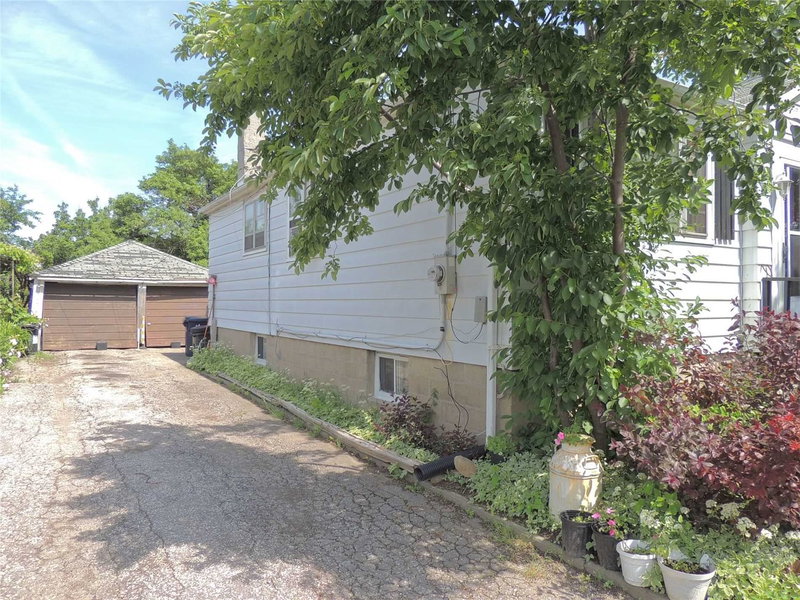 119 Jay St, Toronto, M6L2M3 | Image 3