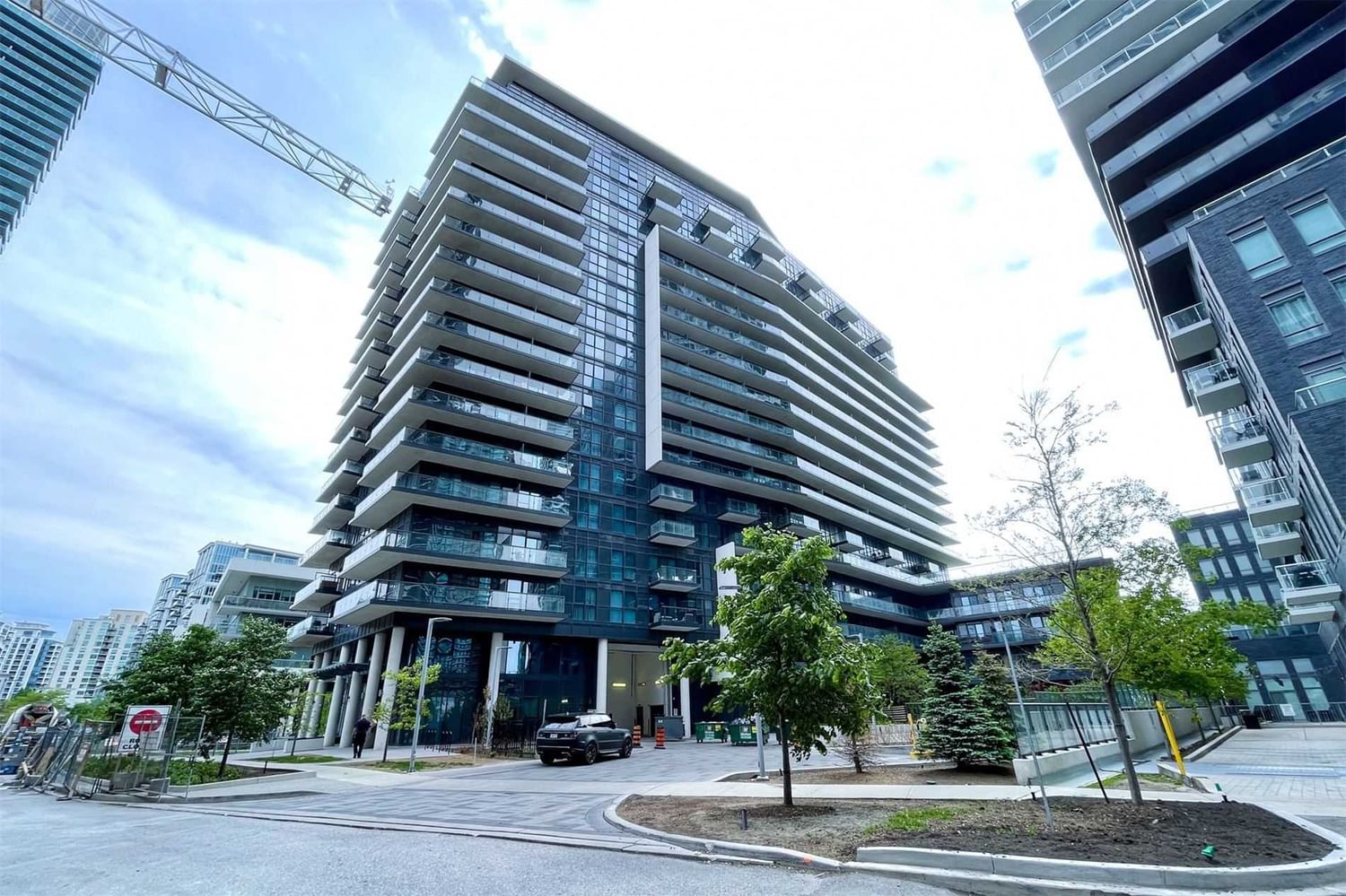 Listing Image 3