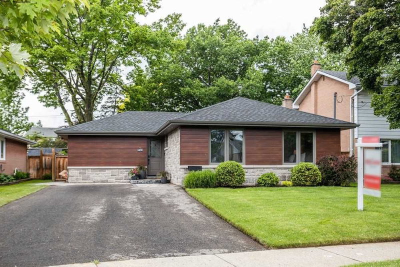 1491 Venta Ave, Mississauga, L4X 1C9 | Image 2