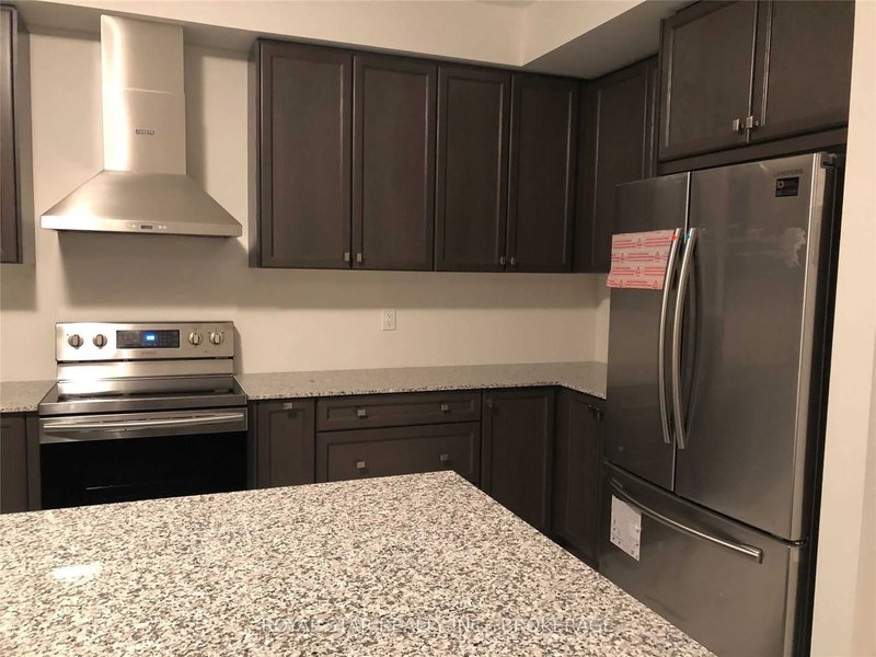 44 Dolobram Tr, Brampton, L7A 4Y3 | Image 2