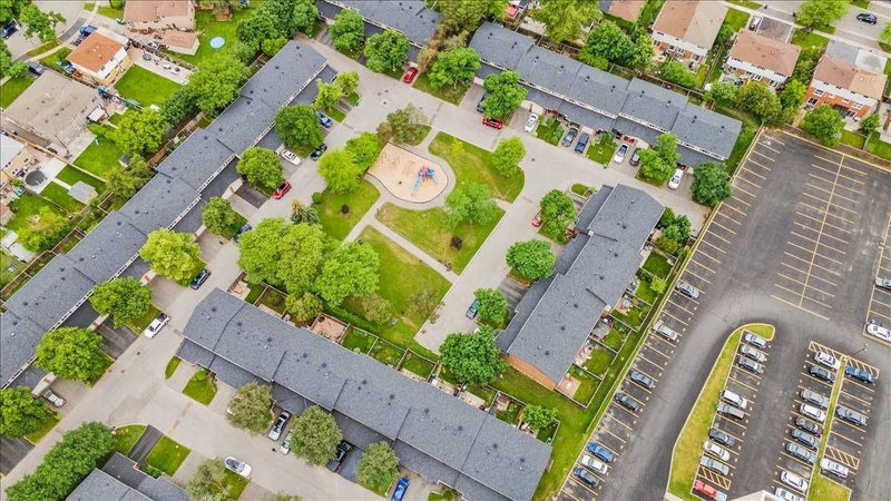 46 Vodden Crt, Brampton, L6X2W7 | Image 2