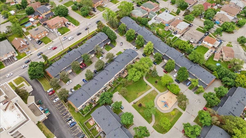 46 Vodden Crt, Brampton, L6X2W7 | Image 3