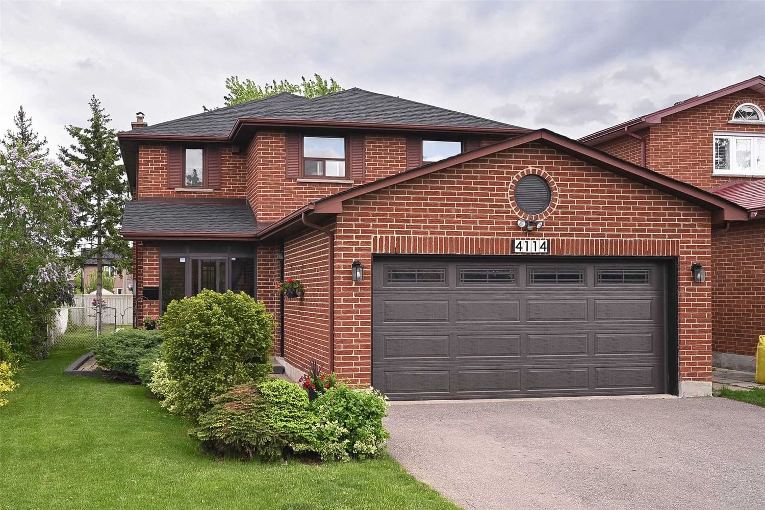 Detached House sold at 4114 Sunset Valley Court, Mississauga, Rathwood, L4W3L5 - MLS: W5656173